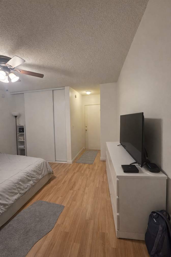 Abdou's room