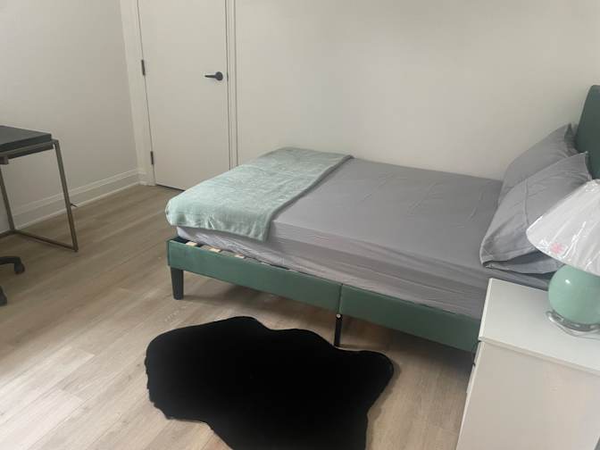 Lc's room