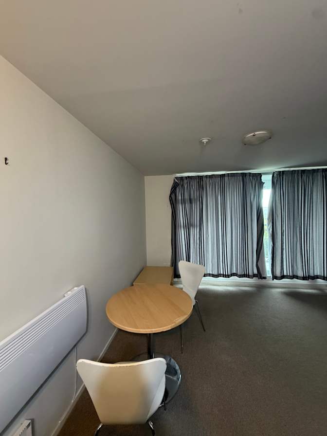 Linda's room