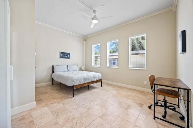 PadSplit's room