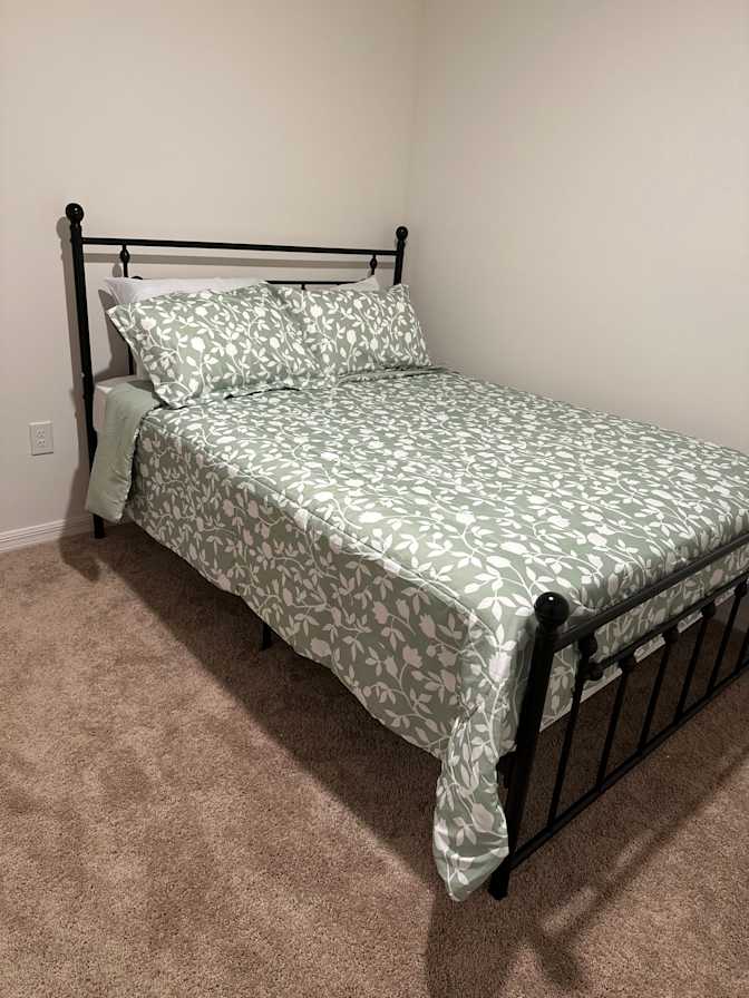 Christal's room