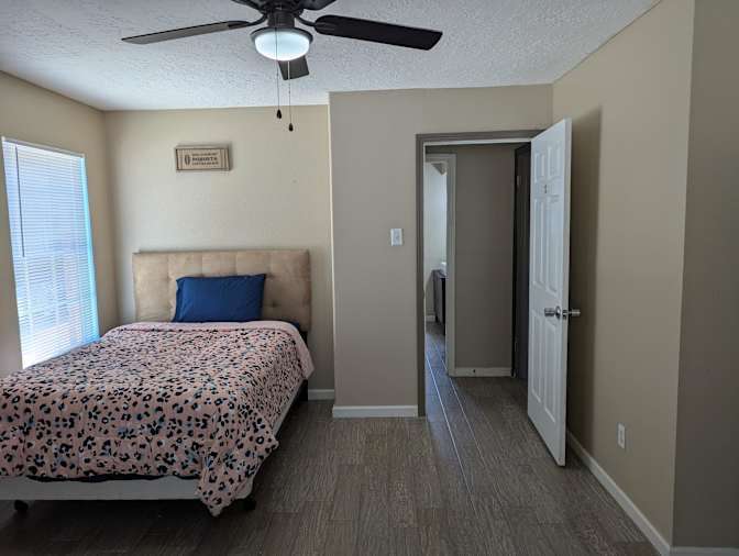PadSplit's room