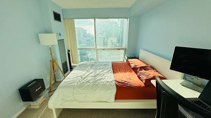 Anubhav's room