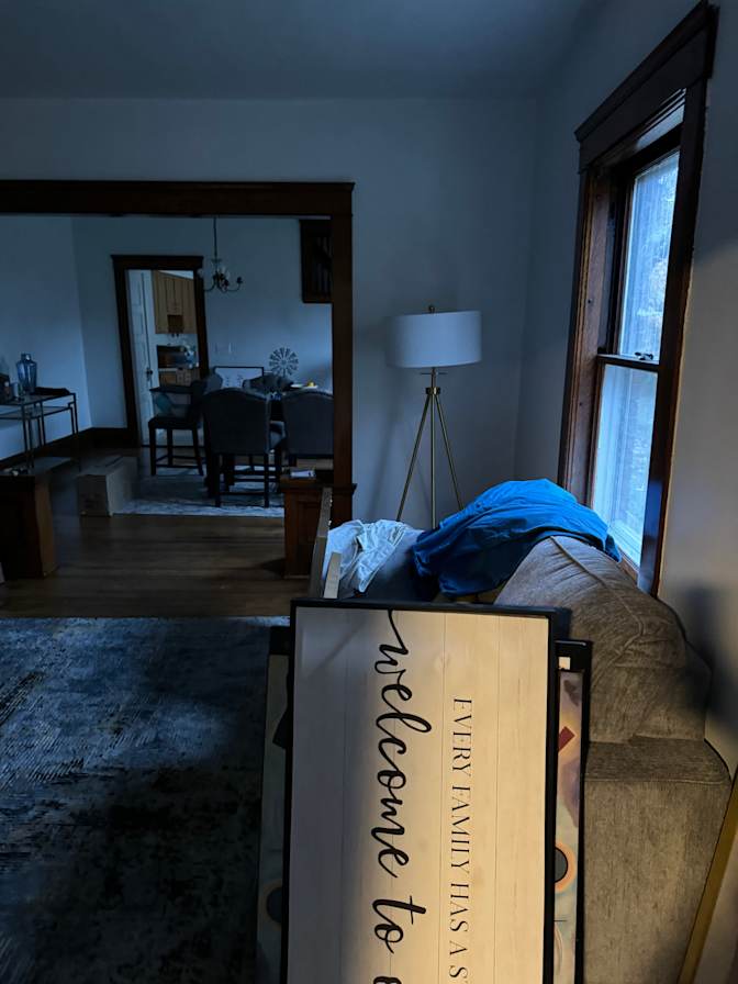 Golden Cares's room