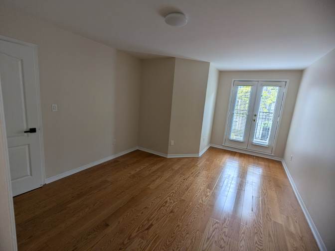 Thomas's room
