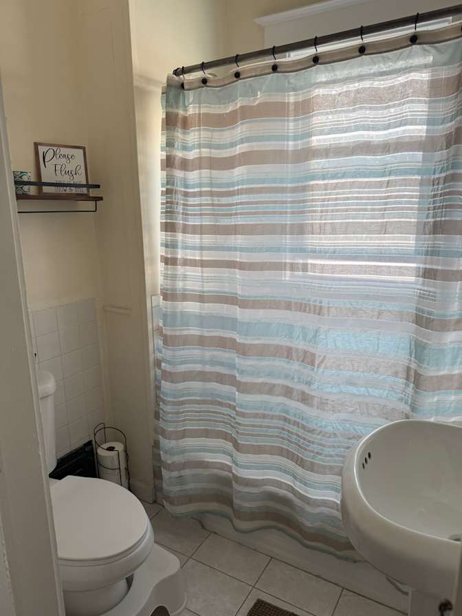 Victoria's room