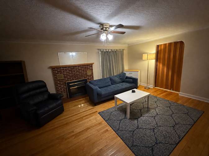 Cyrus Sehgal's room