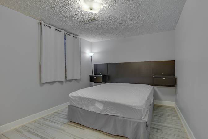Stephanie's room