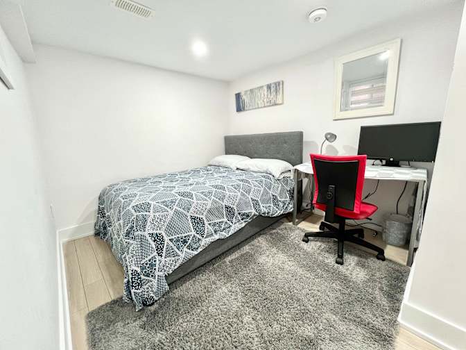 Mark Kay's room