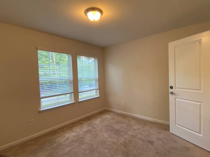 Alcove Rooms's room
