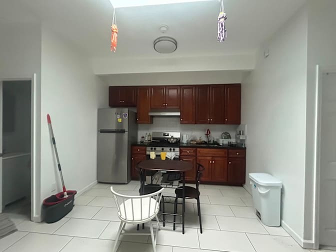 Anushree Kulkarni's room