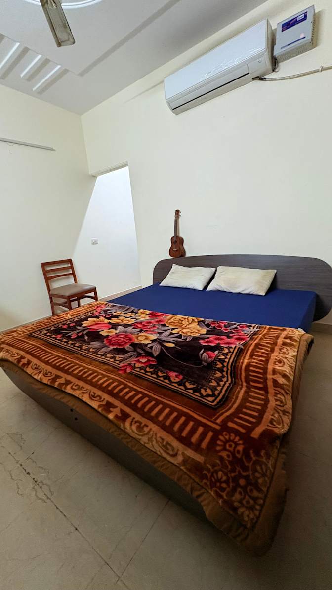 Abhinav's room