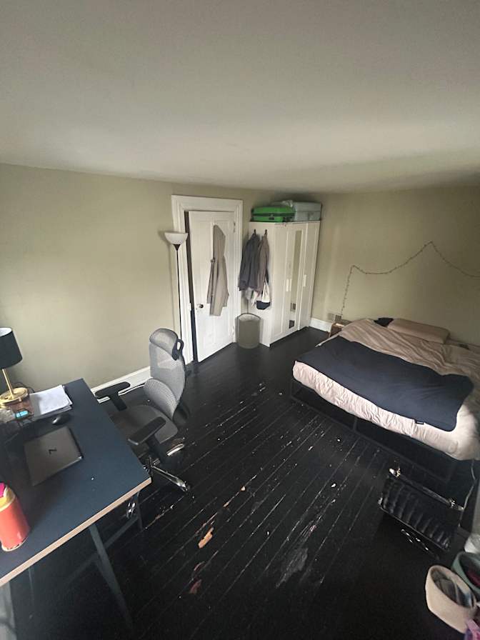 Maelle's room