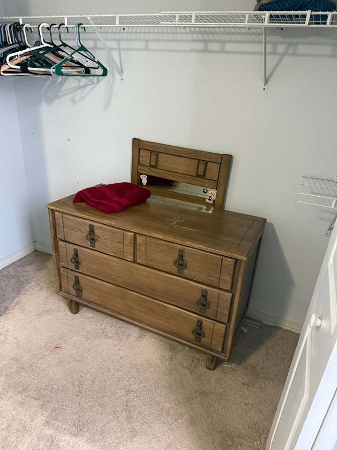 chris's room