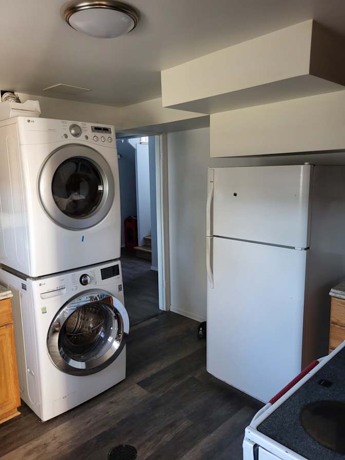Nicholas W Schlund's room