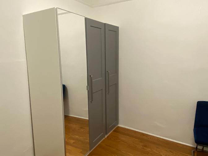 Enrico's room