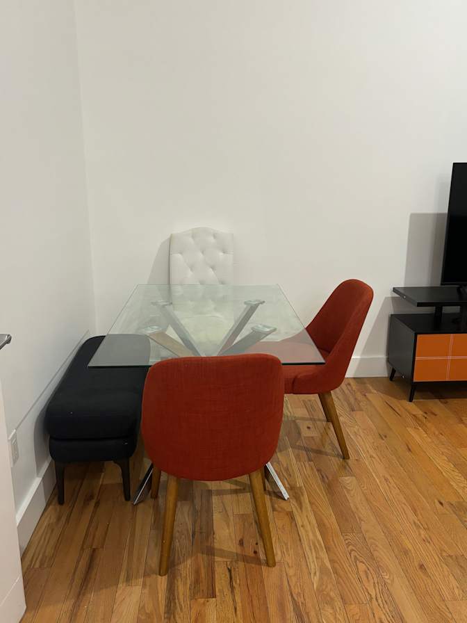 BROOKLYN APARTMENT SHARE LONG OR SHORT TERM's room