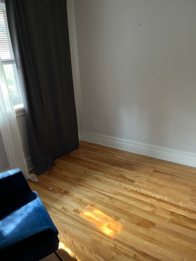 Sunny's room