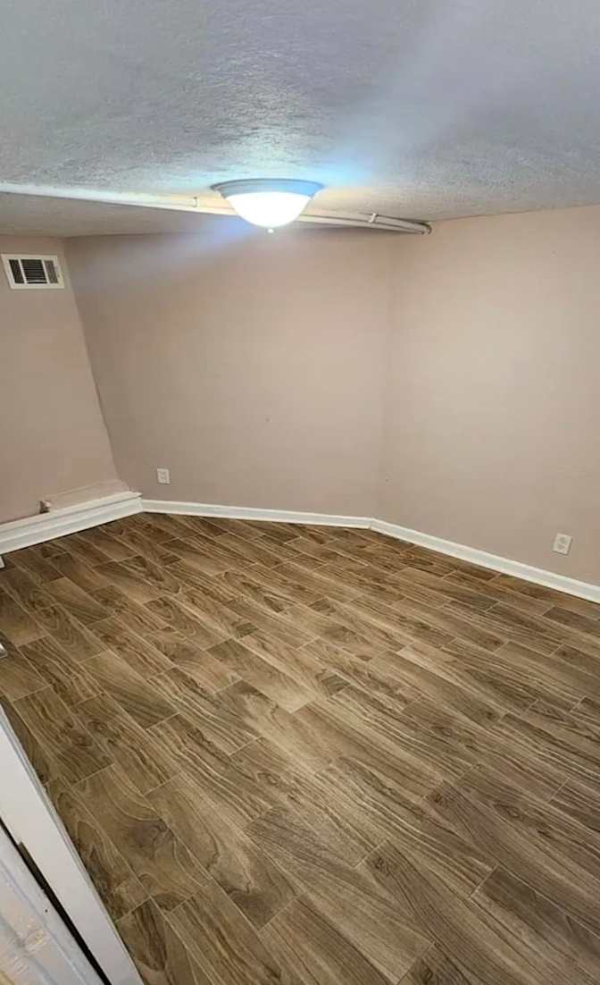 Alcove Rooms's room