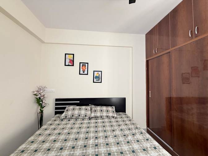 Zohra's room