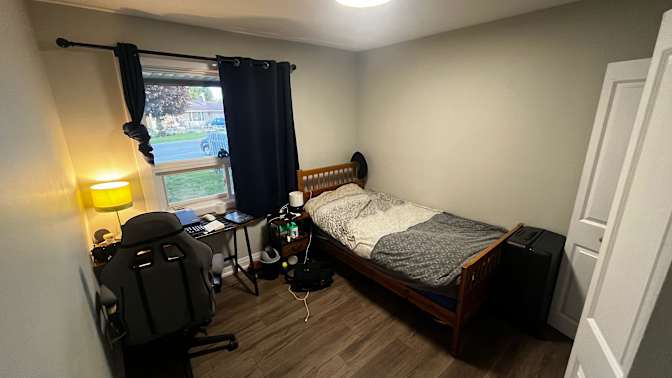 Fuad's room
