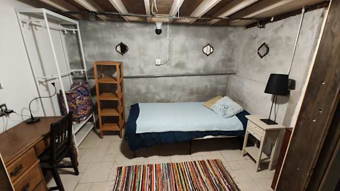 L's room