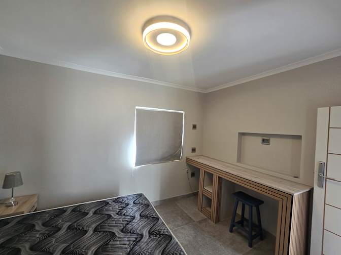 Donovan's room