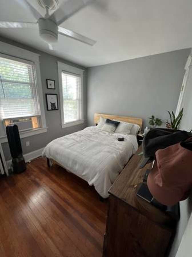 Alicia's room