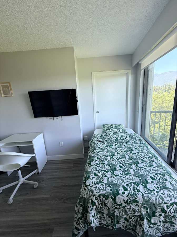 Leo's room