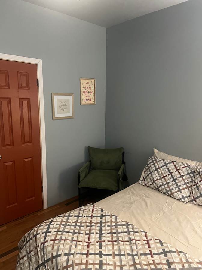 Yates Properties's room