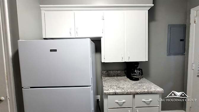 GBU Holdings Group's room