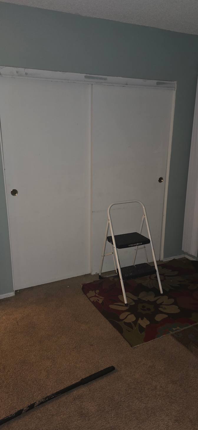 Francisco's room