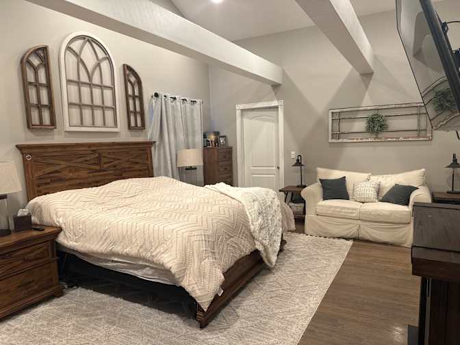 Ken's room