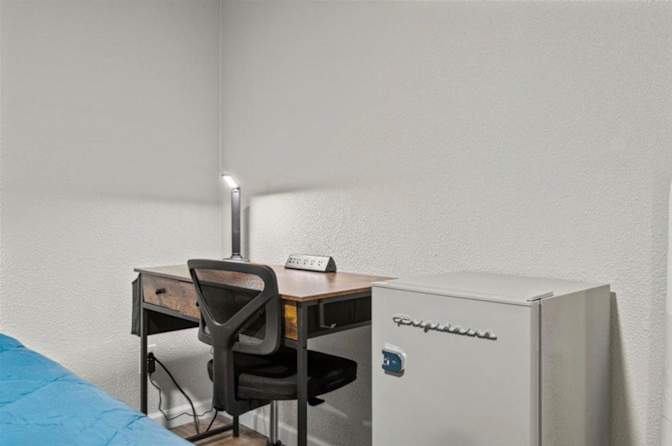 Pavo Real Properties's room