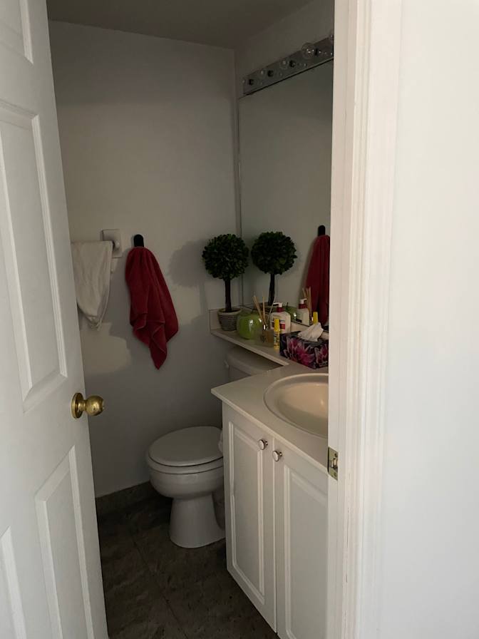elena's room