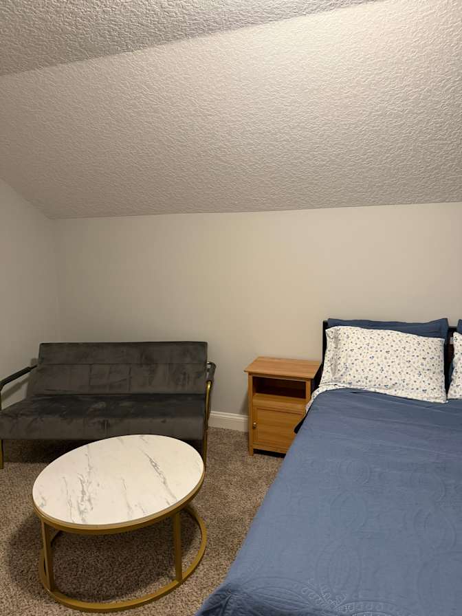 Paul Sundeen's room