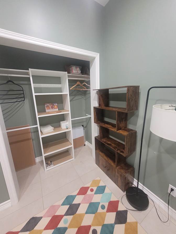 Shreya Shukla's room