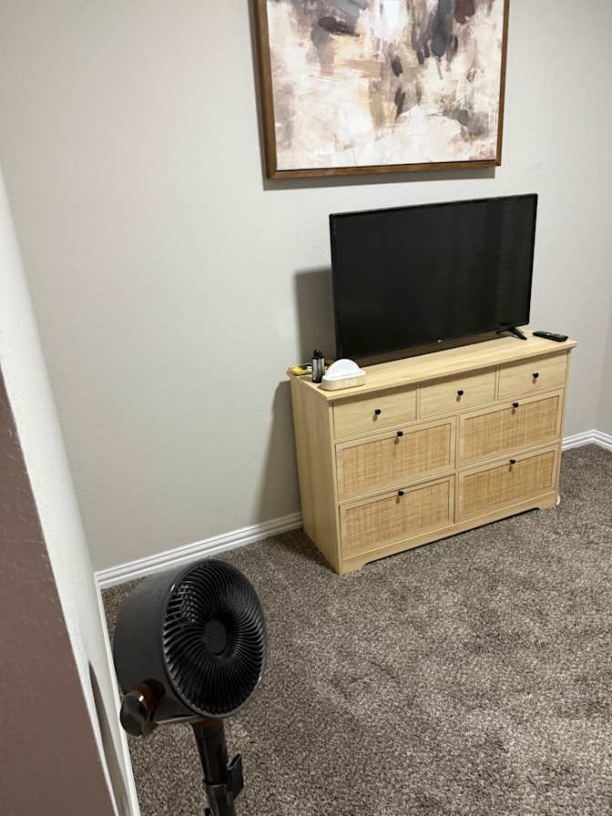 Elle's room