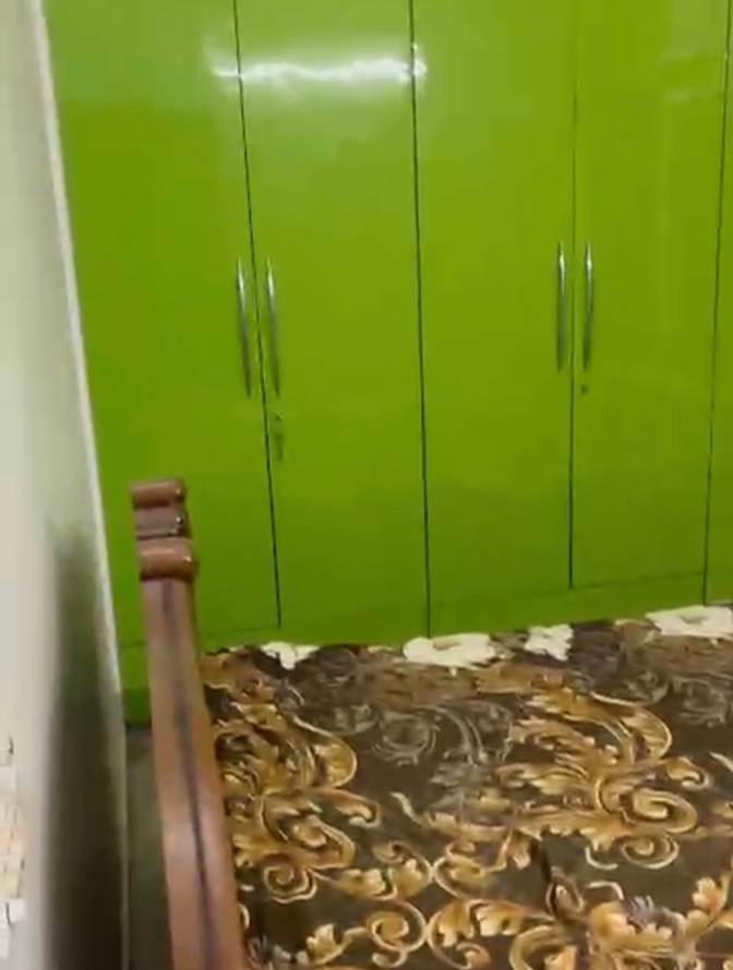 Mannat's room