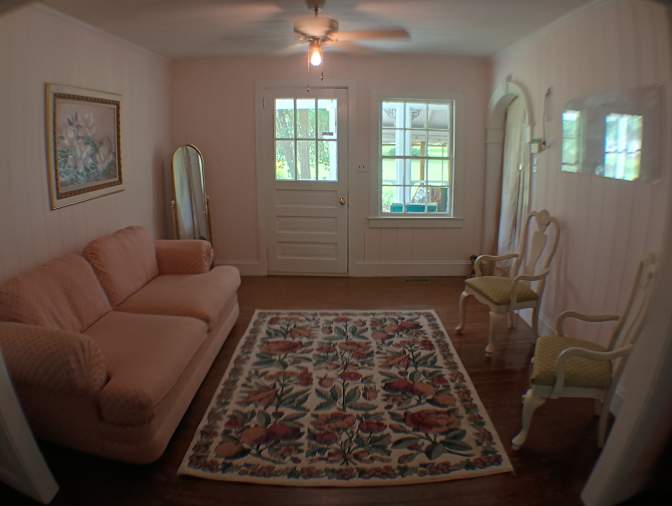 Tom's room