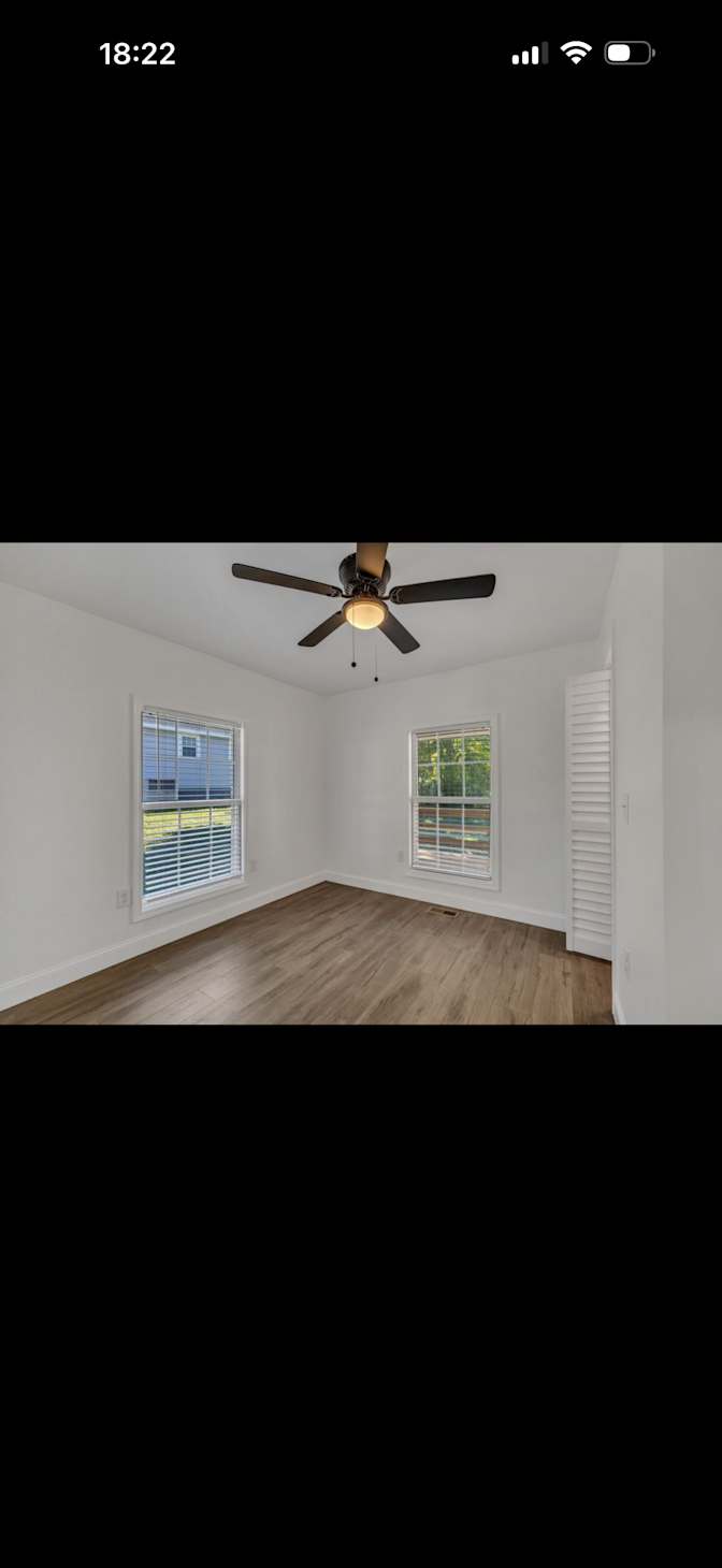 Thomas  Reeder's room