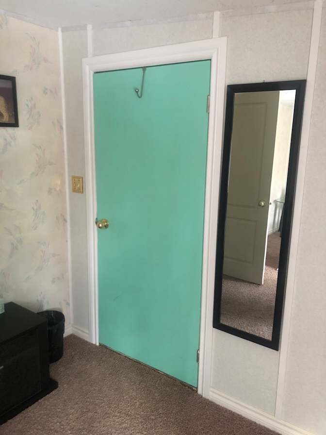 Carla's room