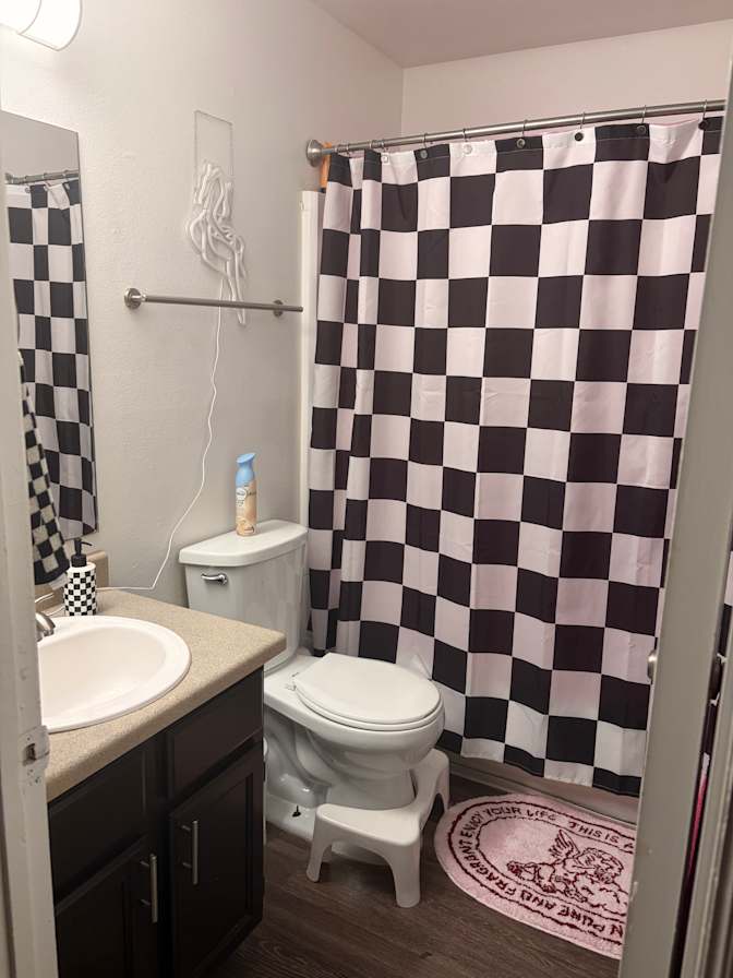 Sophie love's room