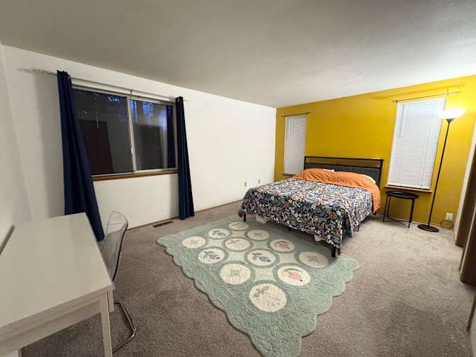 Jina's room