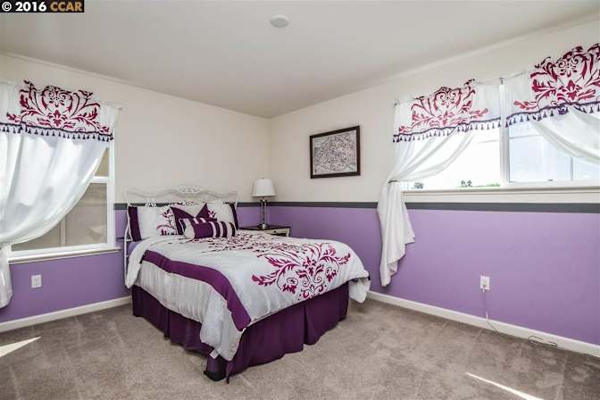 Jiadi's room