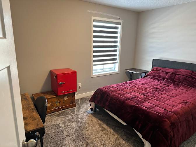 Kimyatz's room