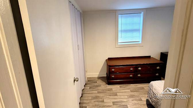 GBU Holdings Group's room