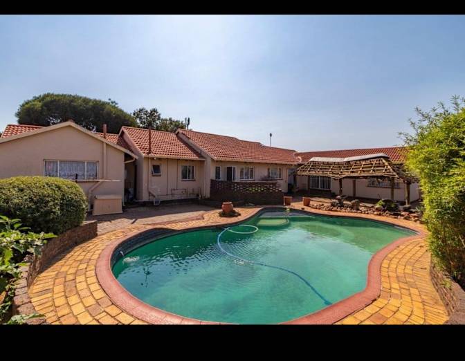 Neliswa Ndlovu's room