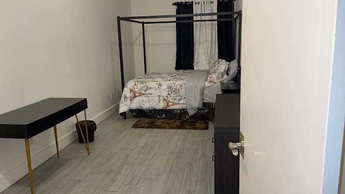 BROOKLYN APARTMENT SHARE LONG OR SHORT TERM's room