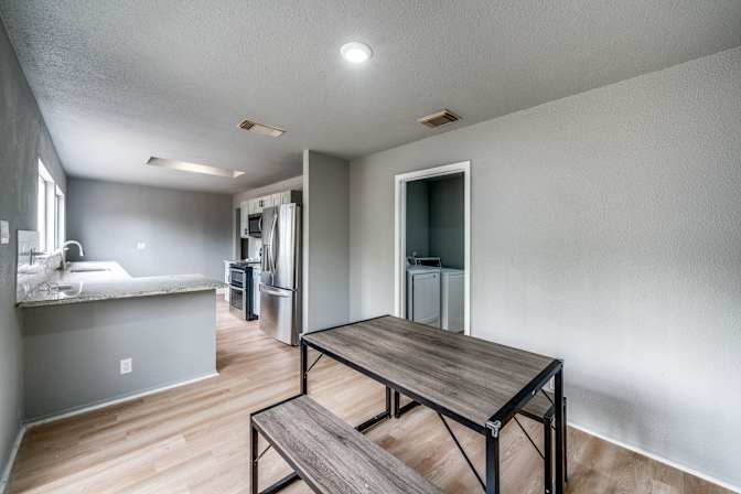 StarCity Homes's room